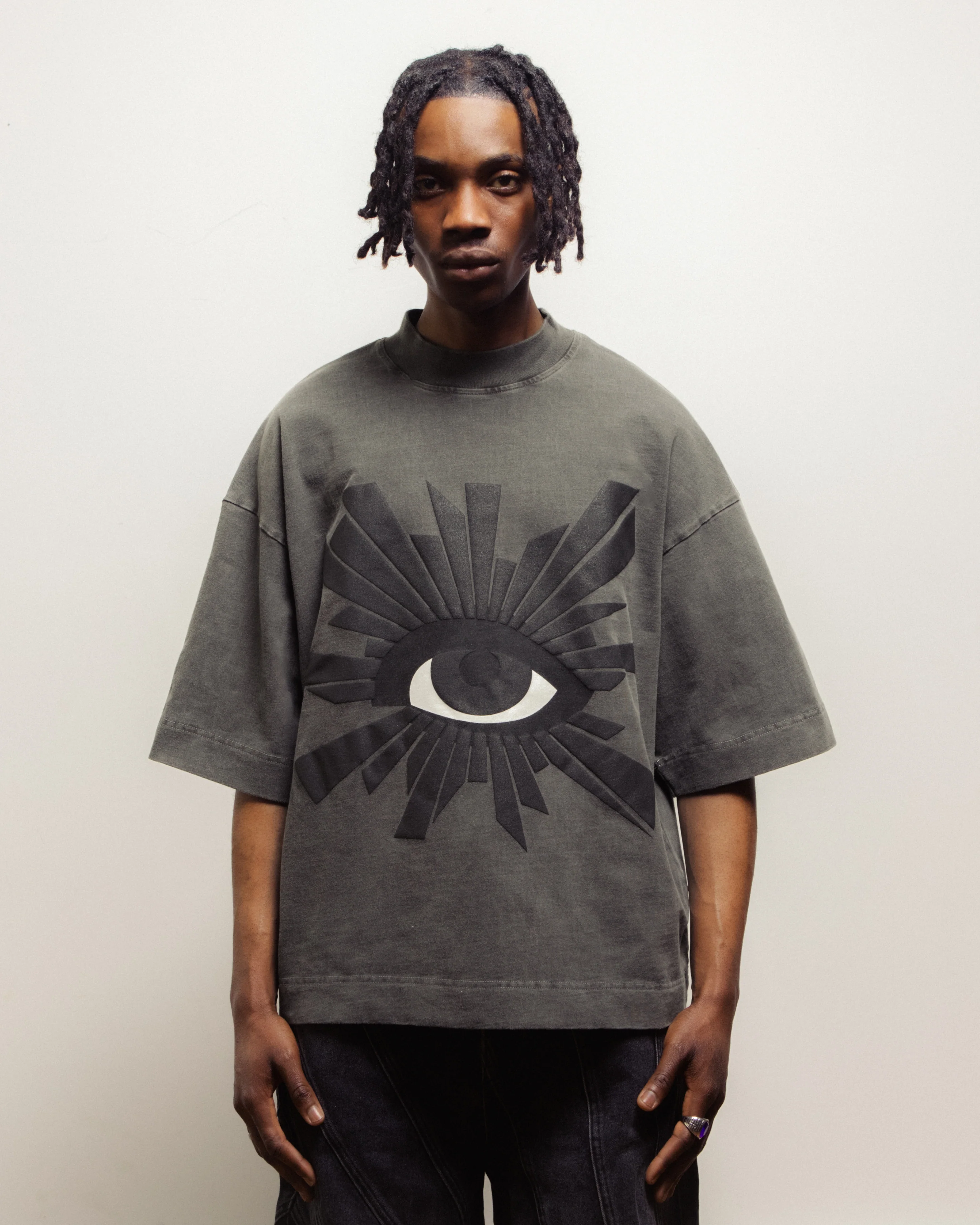 ALL-SEEING HEAVYWEIGHT TEE IN SABLE - Image 6