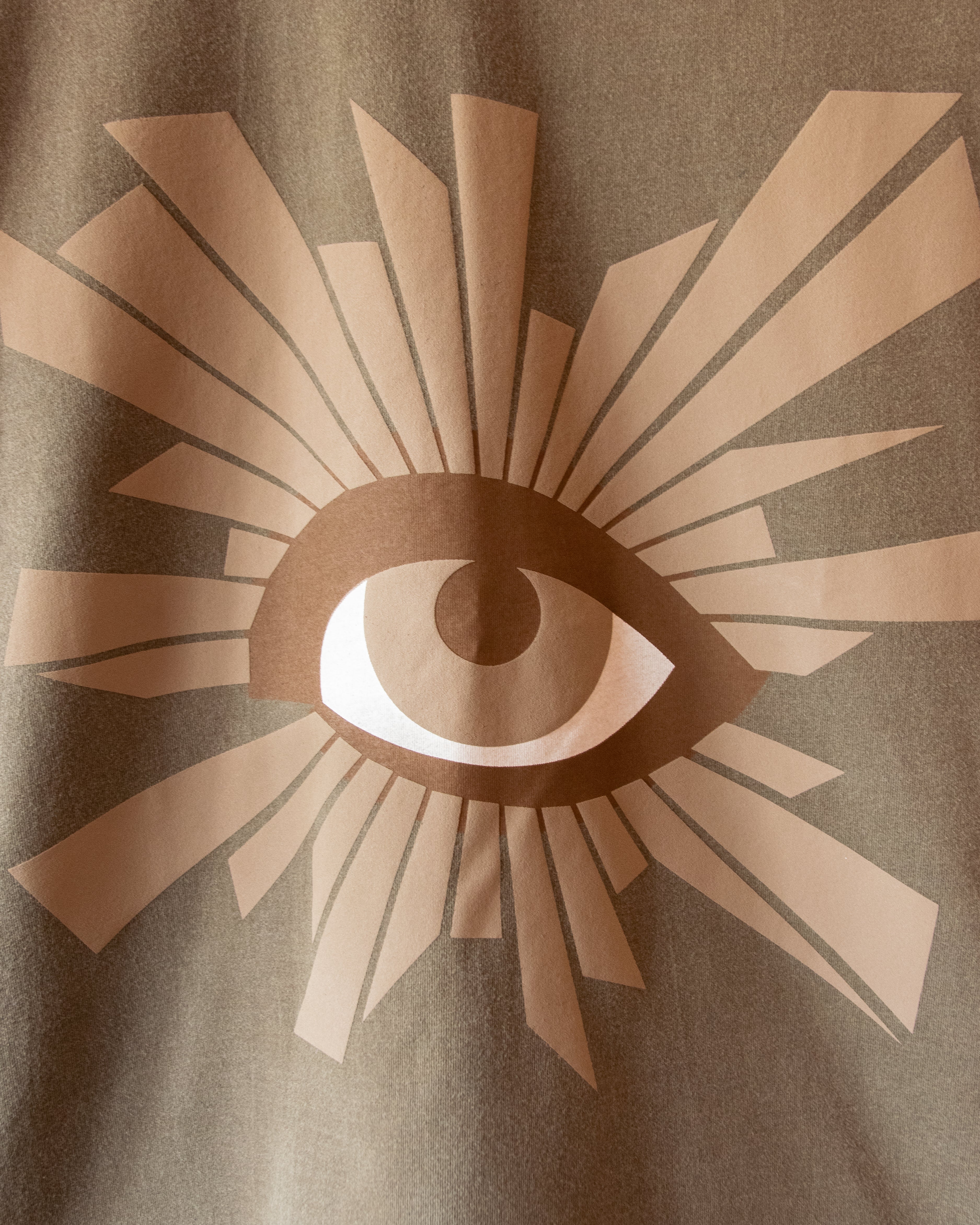 ALL-SEEING HEAVYWEIGHT TEE IN SILT - Image 5