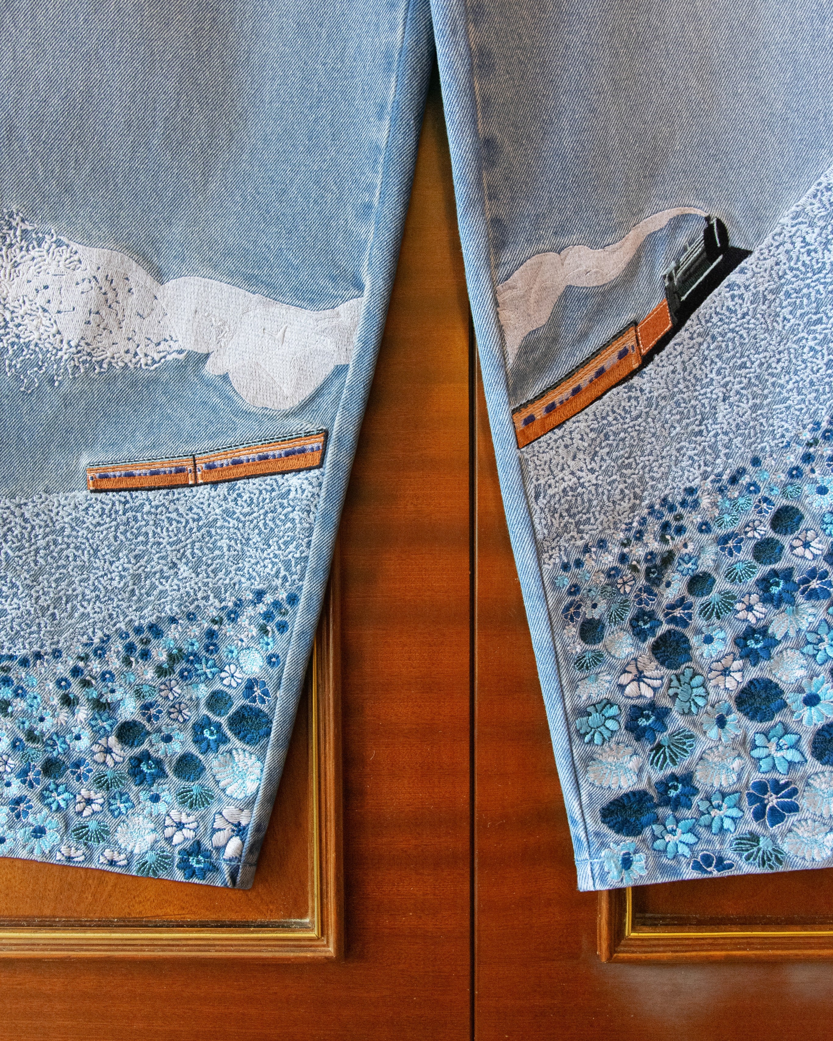 ERRORS EXPRESS EMBROIDERED JEANS - Image 3