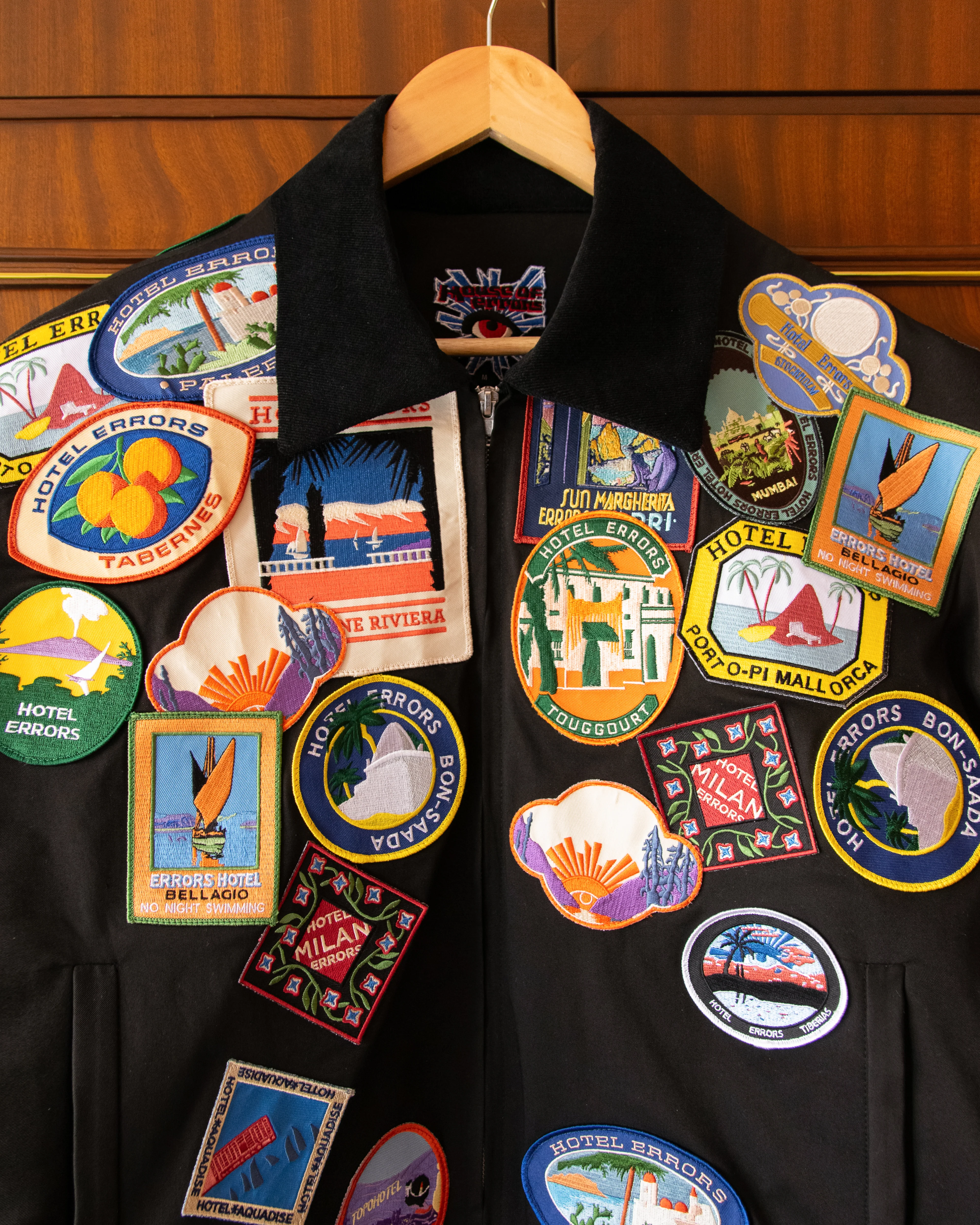 HOTEL ERRORS PATCH JACKET IN BLACK - Image 7