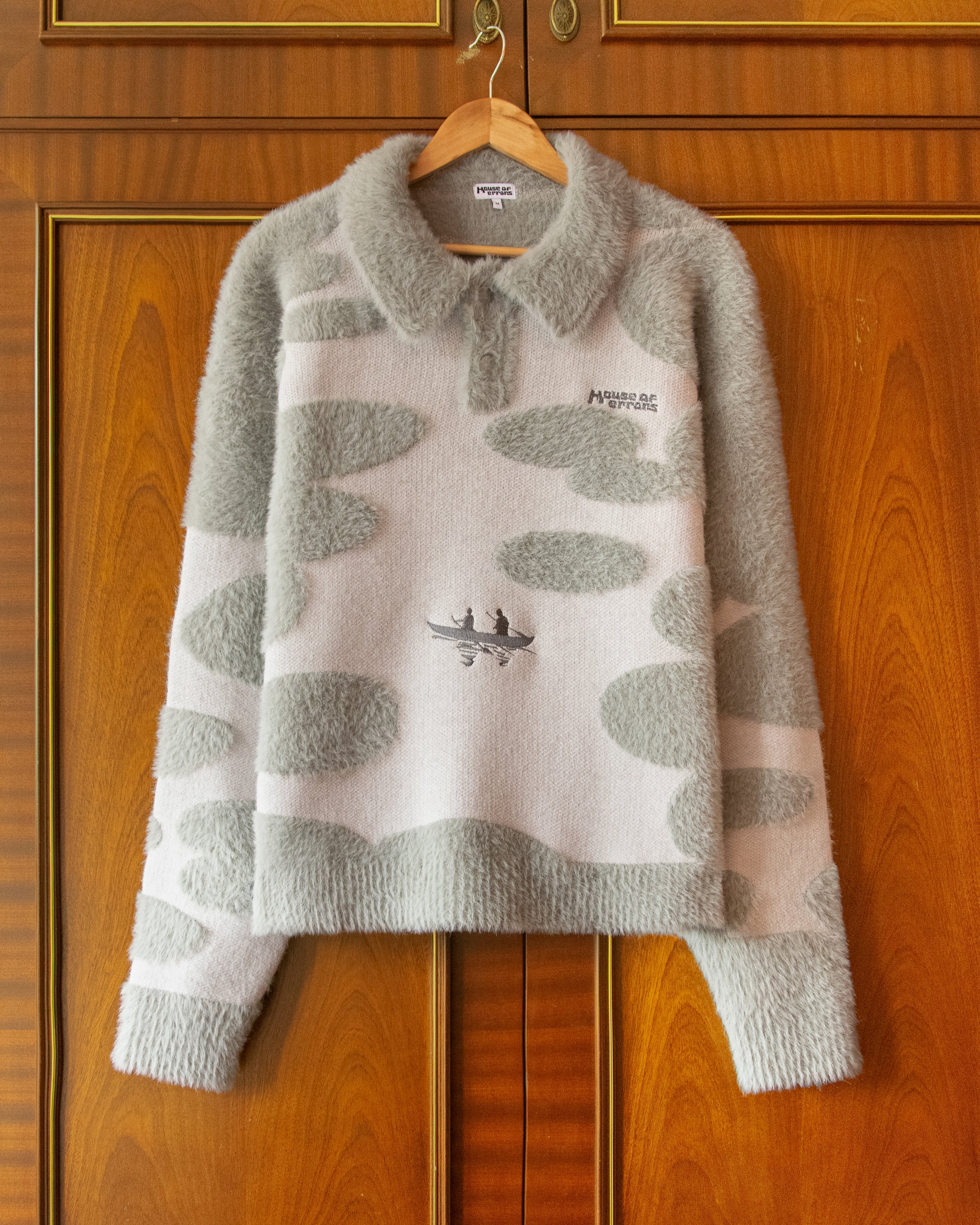 Hoodies & Sweaters