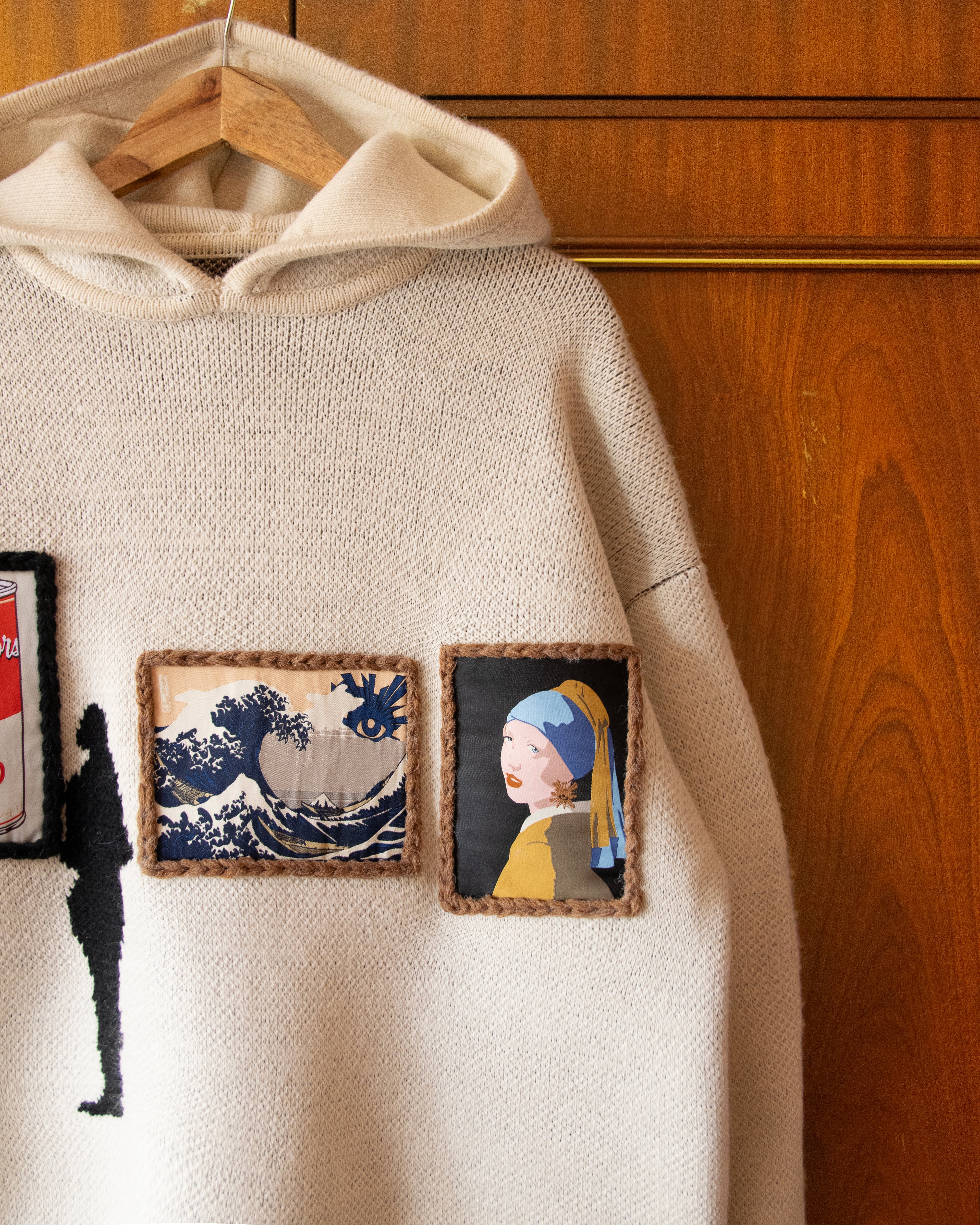 KNITTED GALLERY HOODIE - Image 4