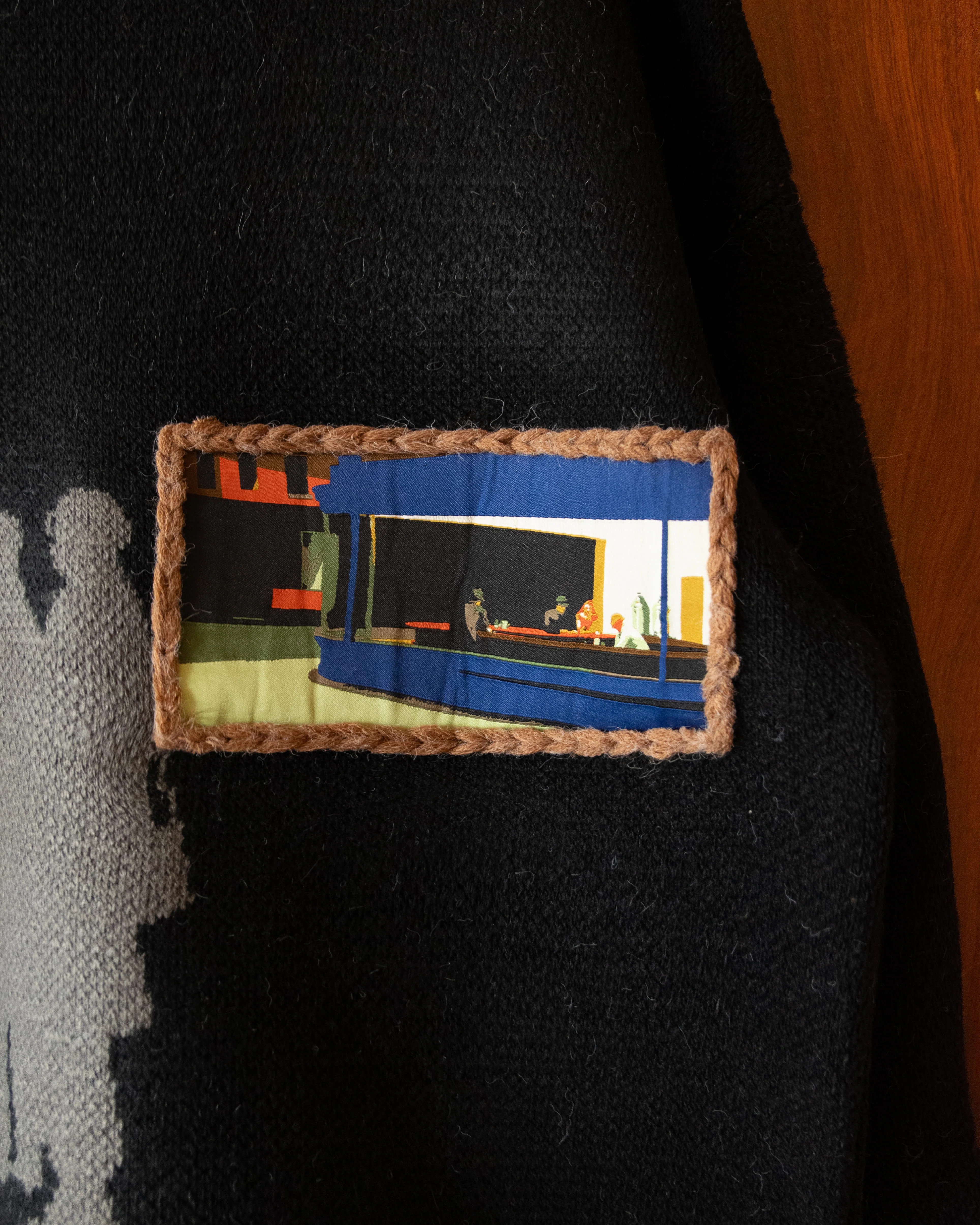 KNITTED GALLERY SWEATER IN BLACK - Image 7