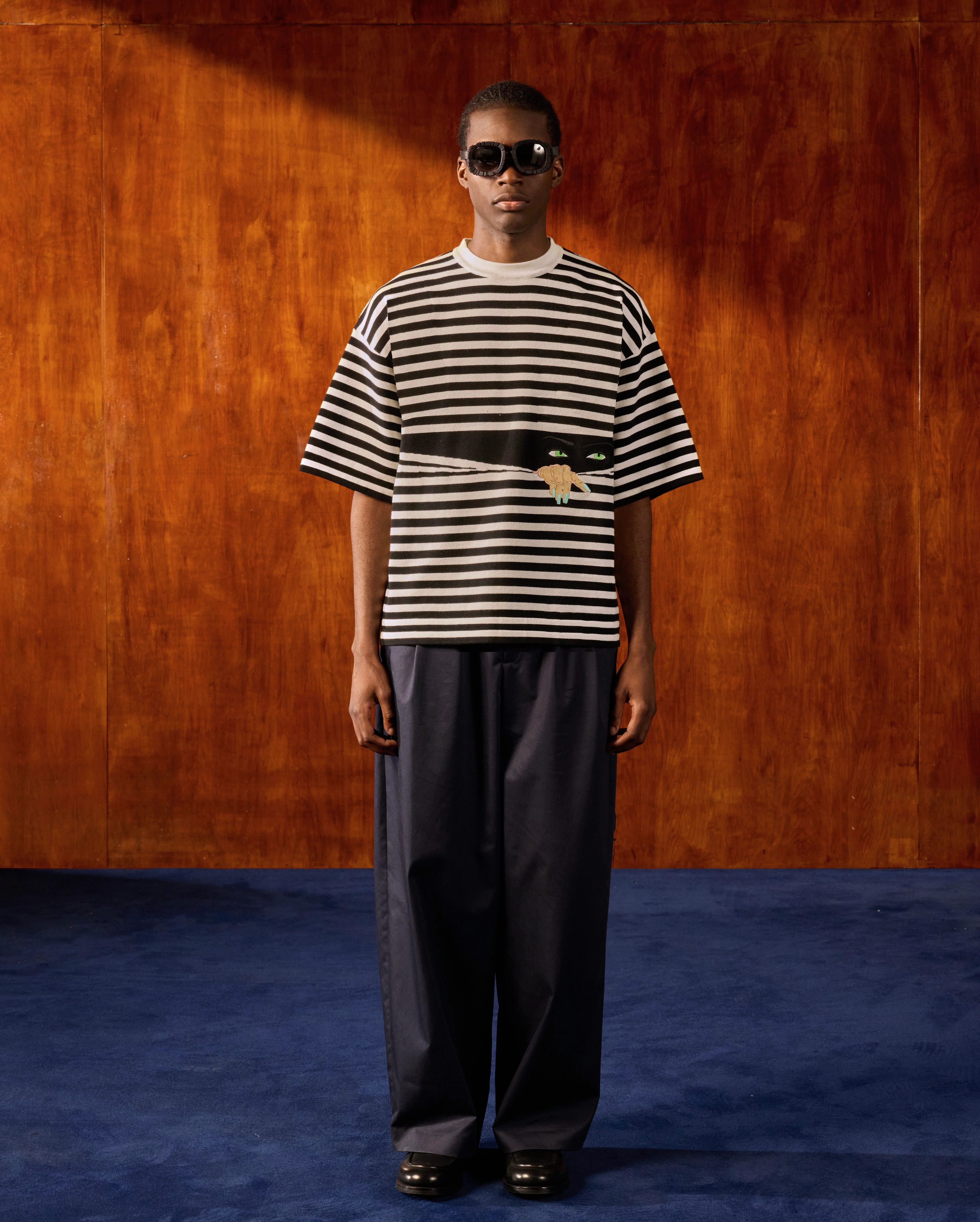 KNITTED PEEPING TEE - Image 3