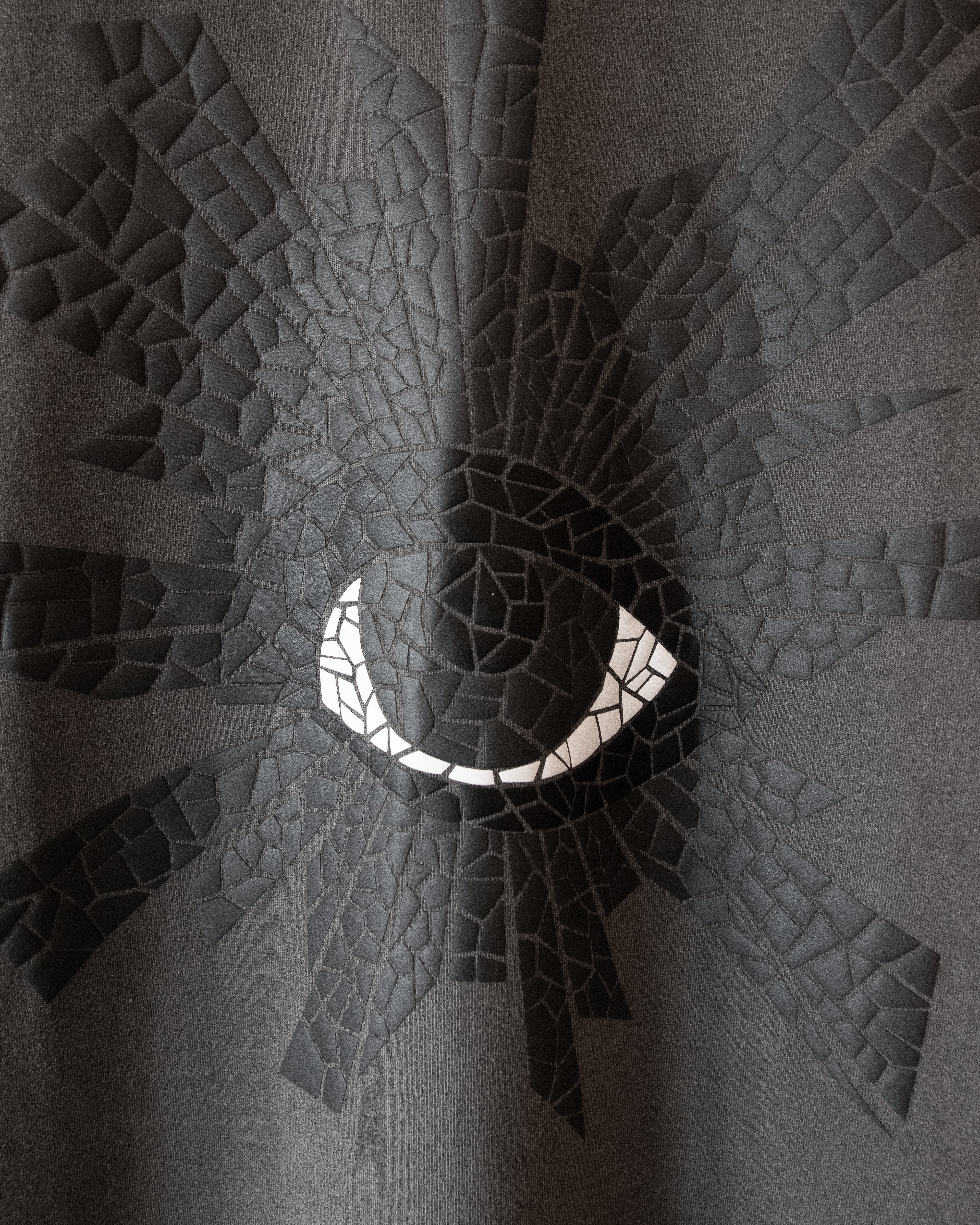 MOSAIC ALL-SEEING HEAVYWEIGHT TEE IN SABLE - Image 3