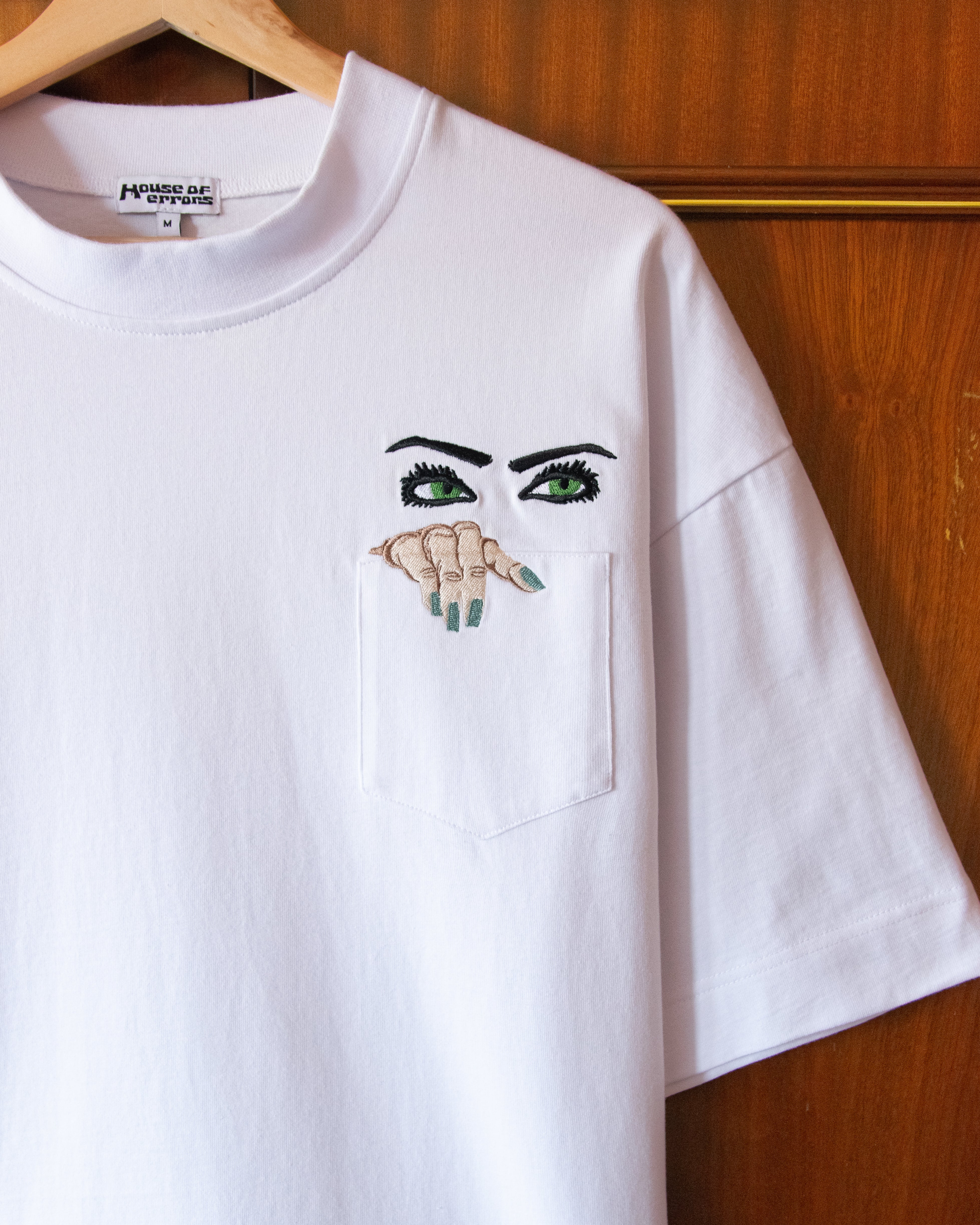 PEEPING TEE - Image 3