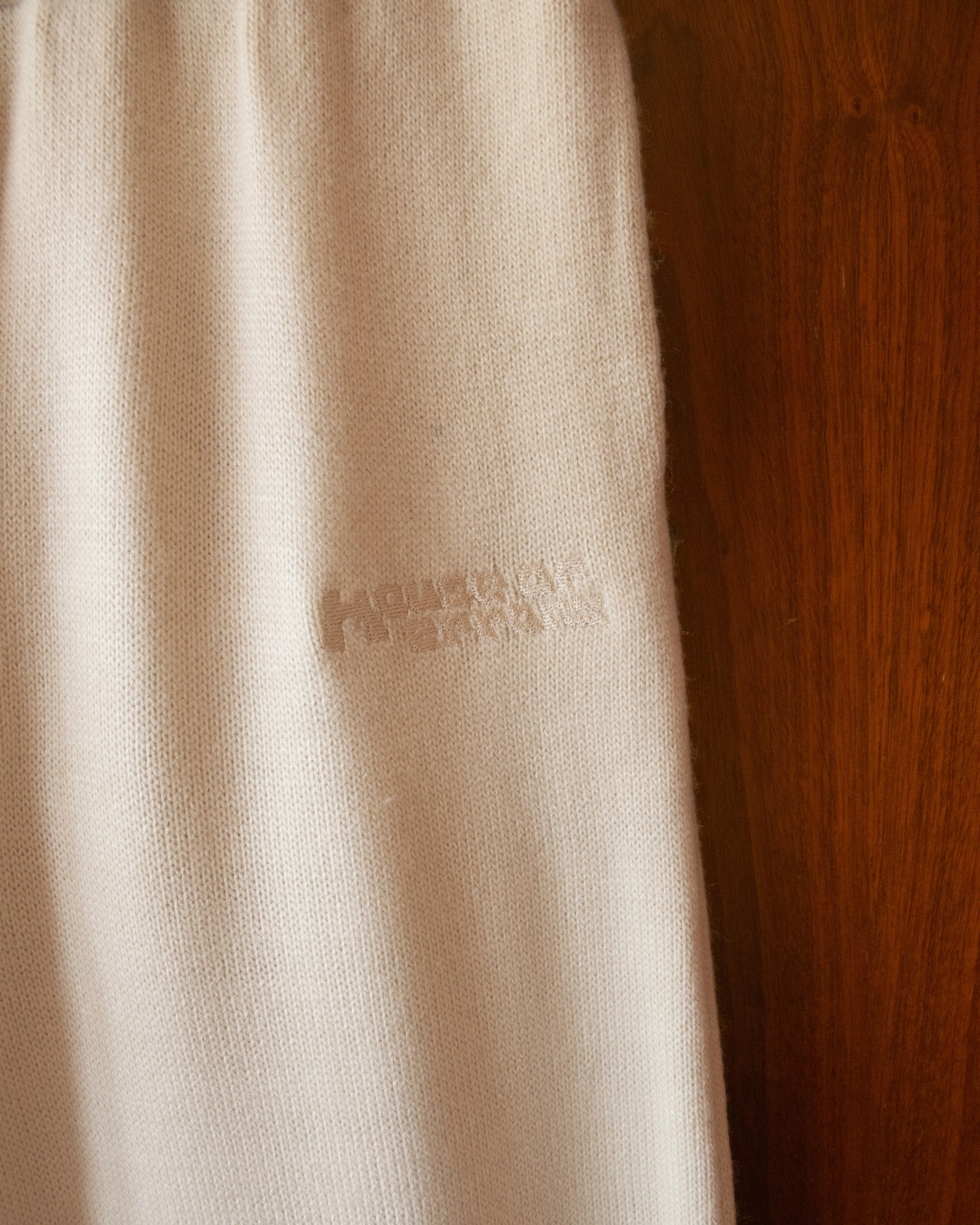 RELAXED KNITTED JOGGERS IN CREAM - Image 3