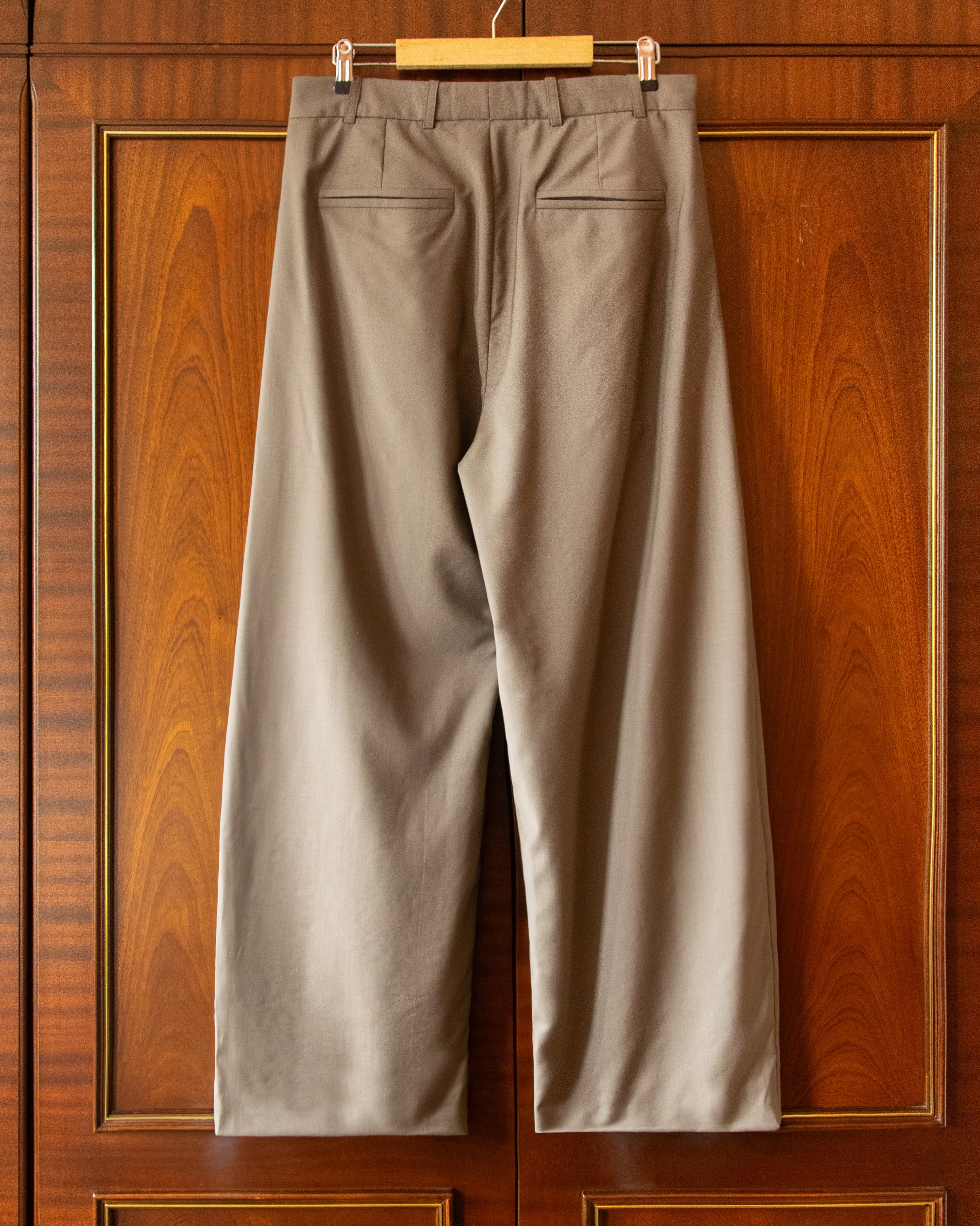 PLEATED WOOL KITE TROUSERS - Image 3