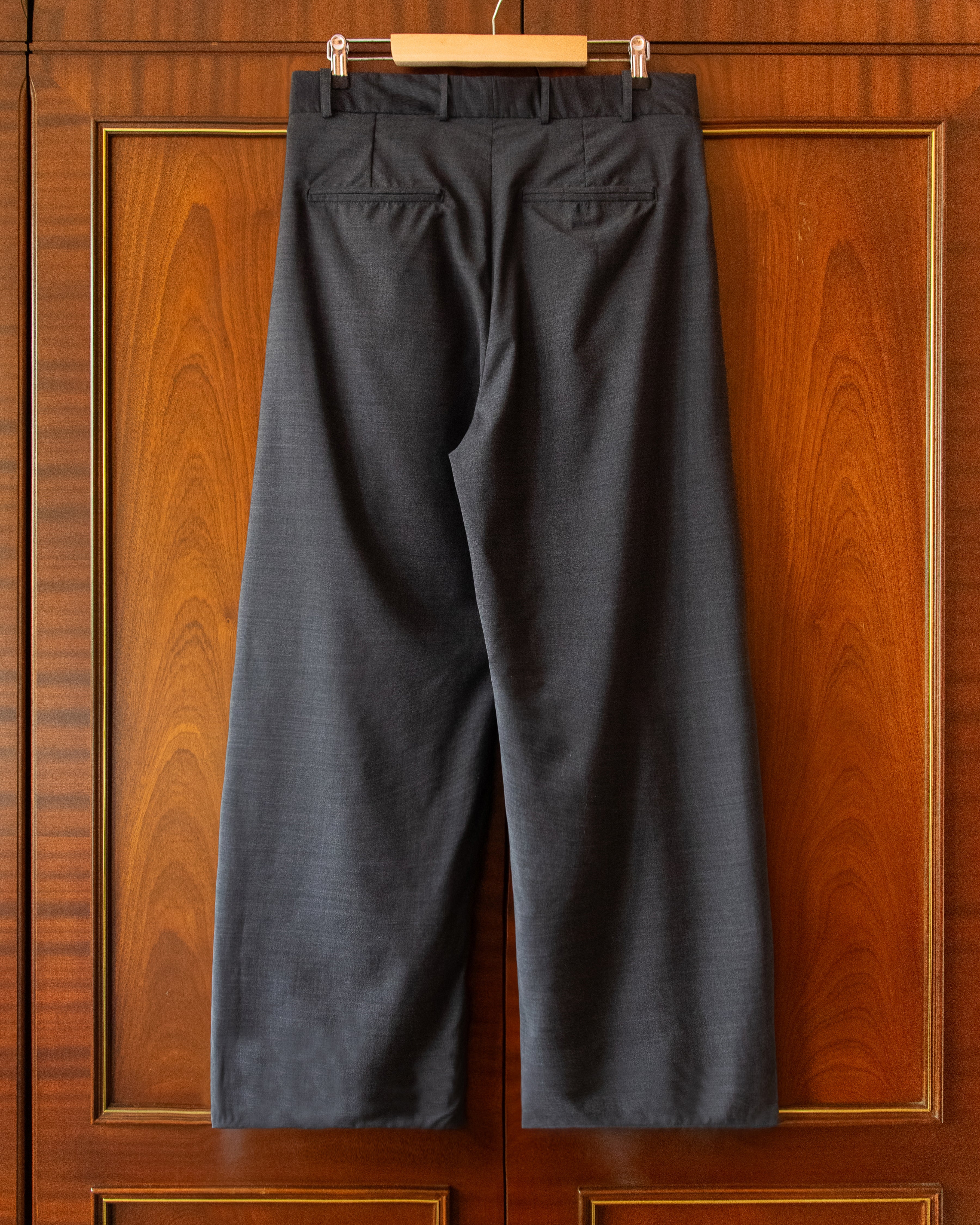 WOOL PLEATED CYCLIST TROUSERS - Image 4
